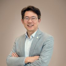 Dr. ST _ Profile